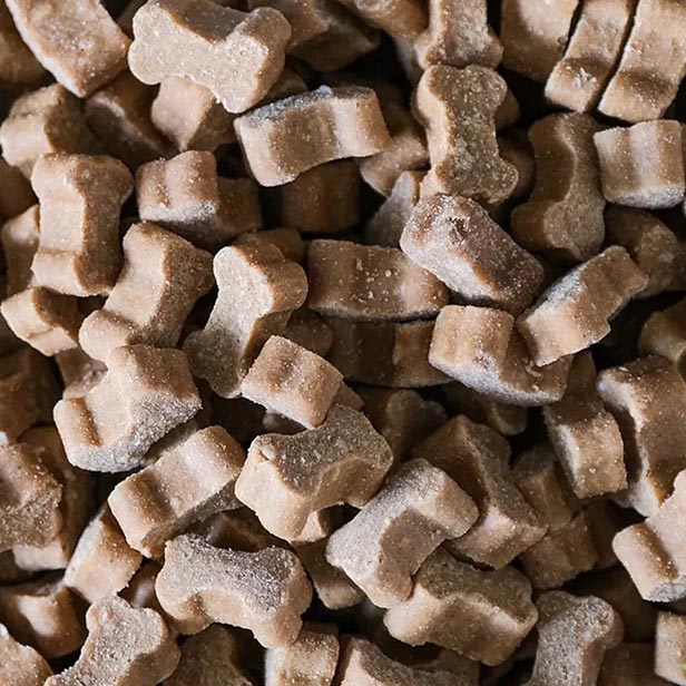 Semi Moist Kip voor de Hond - 1 zak van 1 kg 